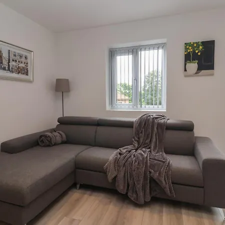 Woodside * 斯卡伯勒